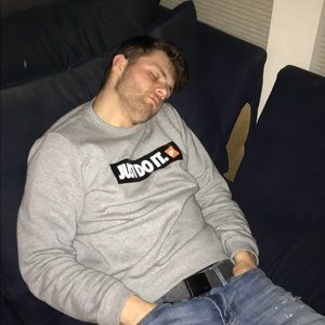 Meet your Posher, Hunter